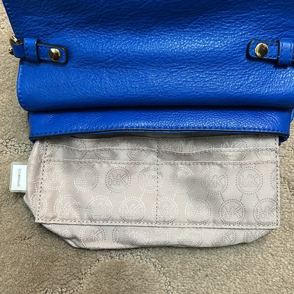 Michael Kors Bedford Pebbled Leather Chain Crossbody - Picture 14 of 16